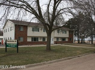 510 N 5th St APT 5, Beresford, SD 57004