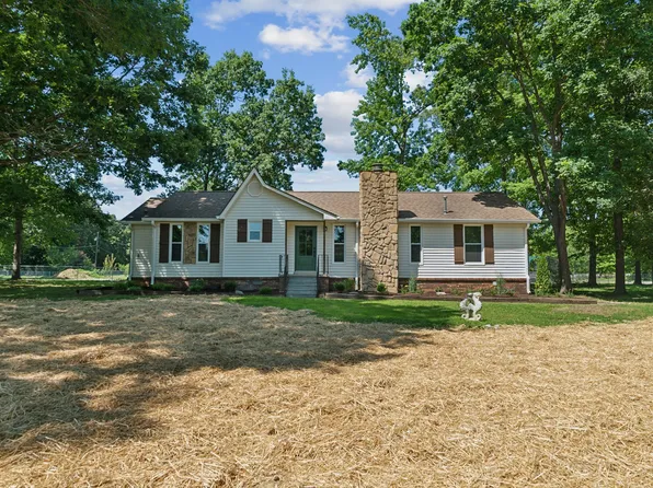 101 Rouse Rd, Dickson, TN 37055