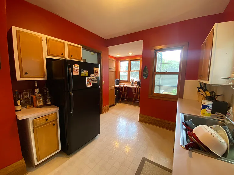 Spacious kitchen