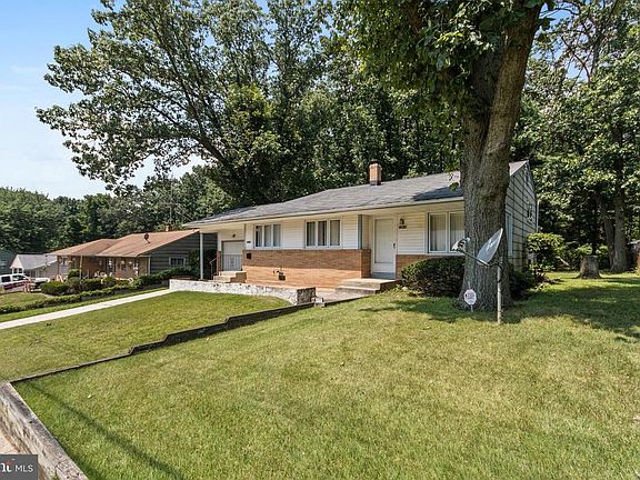 3rd image of 6125 Hollinshed Ave