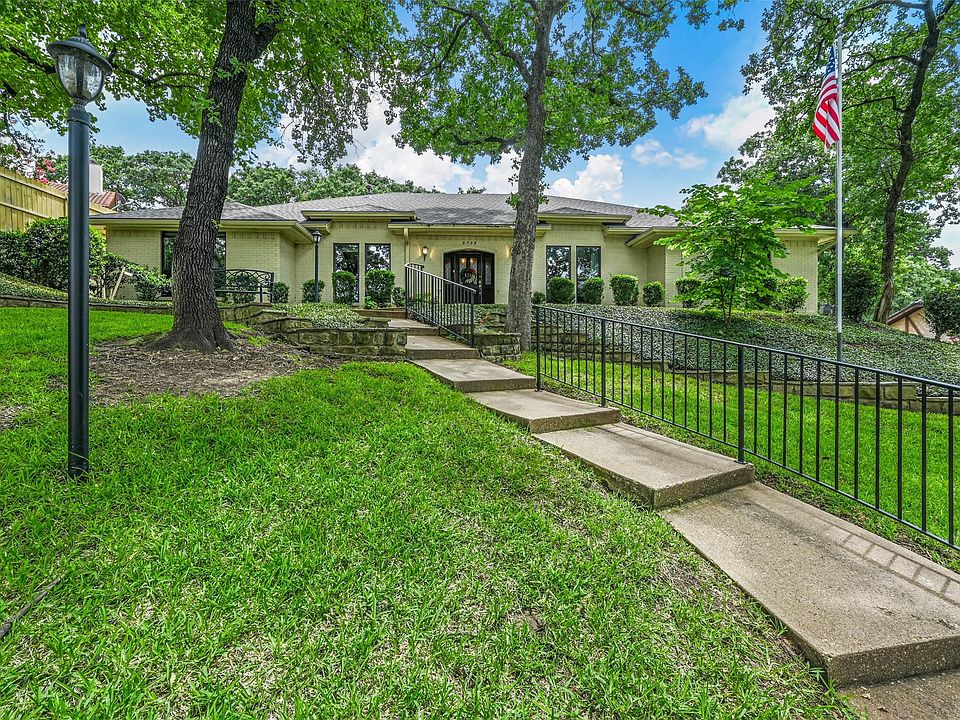1st image of 2728 Steamboat Cir