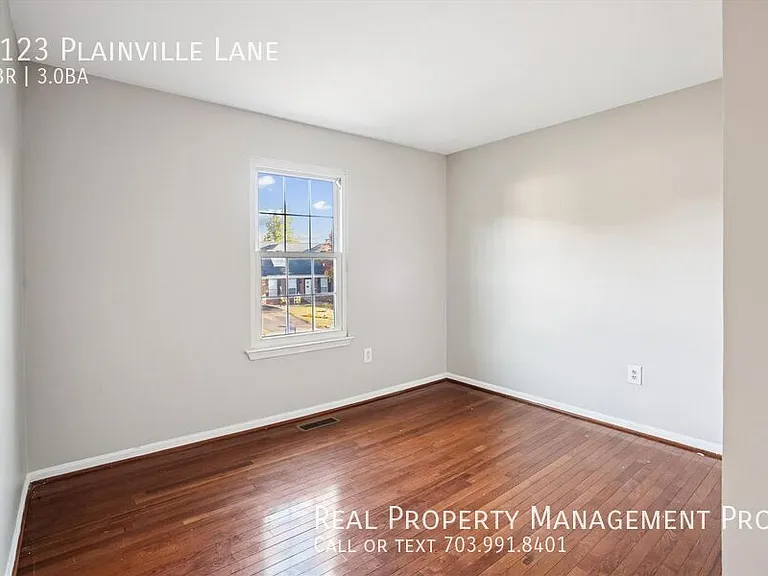 6123 Plainville Ln — Photo 11