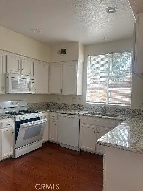 3 bed, 1509 sqft, $3,800 — Photo 4