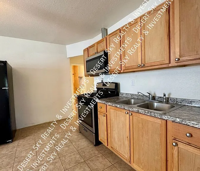 1255 Ethel Ave #B — Photo 5