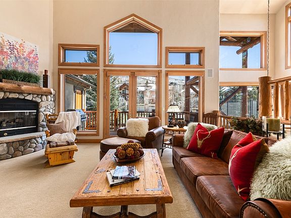 3rd image of 2747 Timber Court UNIT 1