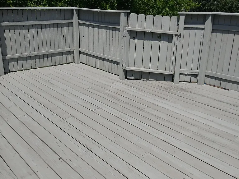 Private Deck