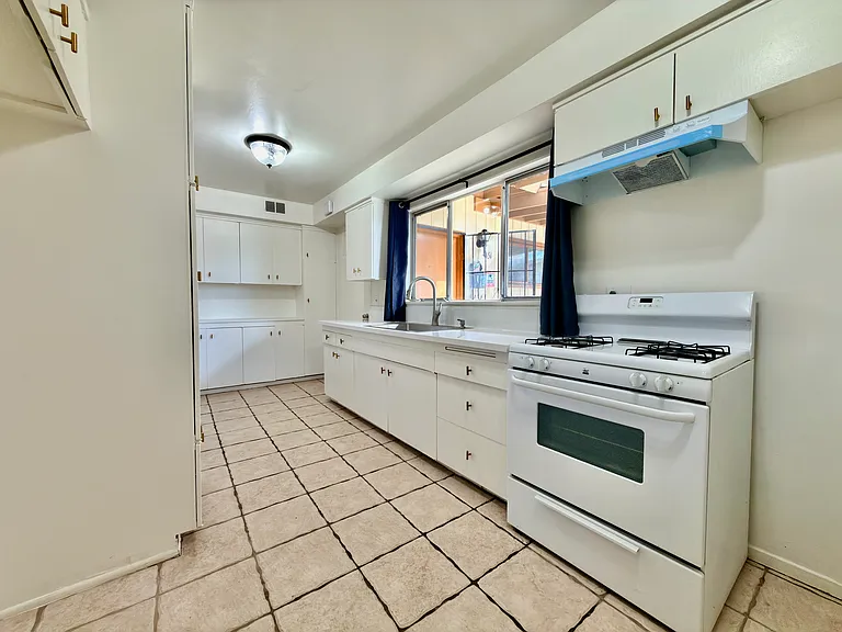 1151 W Avenue J14 — Photo 8