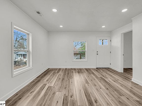 5th image of 115 Judson Rd