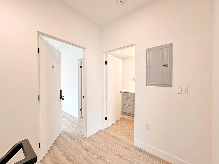 1743 Armacost Ave — Photo 67