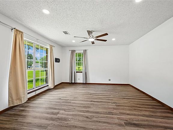 4th image of 46471 Milton Rd