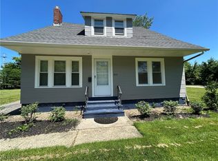 3533 Chelton Rd, Shaker Heights, OH 44120