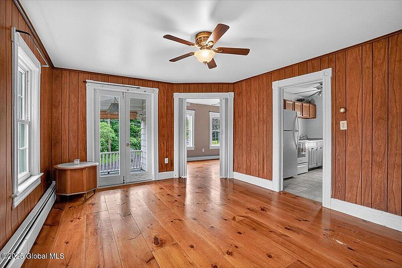 5th image of 104 Hill Street