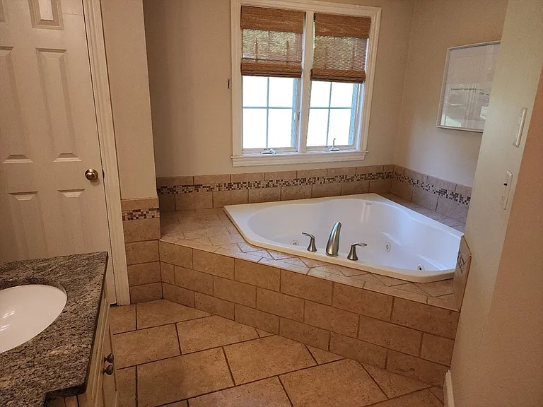 5 Robin Dr #5 — Photo 15
