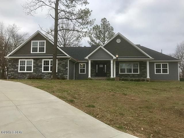 1st image of 700 Natalie Ct