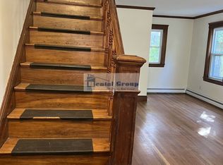 16 Iroquois Rd, Arlington, MA 02476