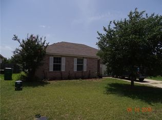 3001 Don Hill Ln, Taylor, TX 76574