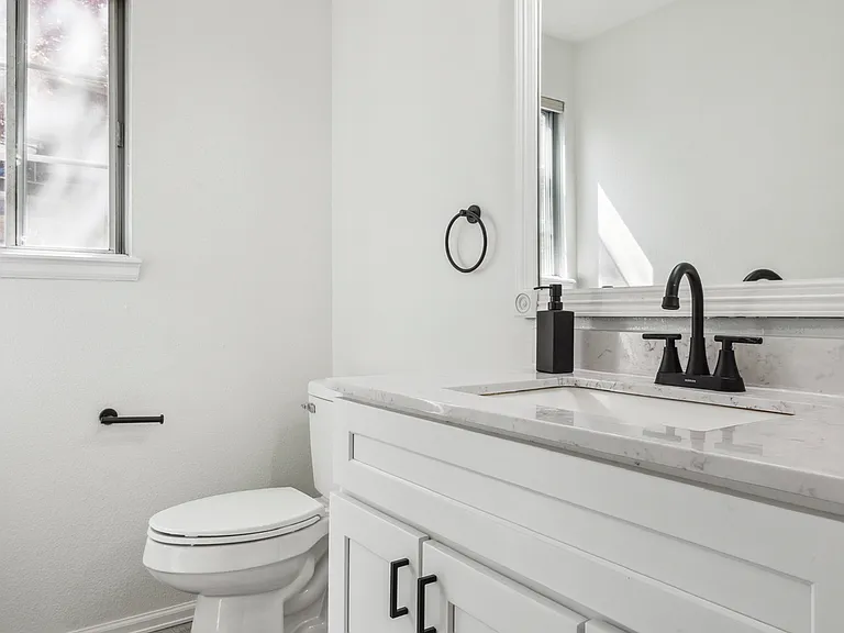 3144 W Sugarbowl Ct — Photo 32
