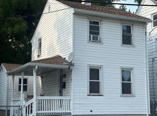 5 Olive St, Salem, NJ 08079