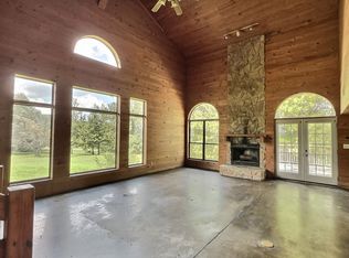 109 County Road 64, Deatsville, AL 36022