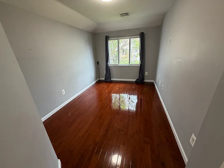 337 Britton Ave #2 — Photo 6