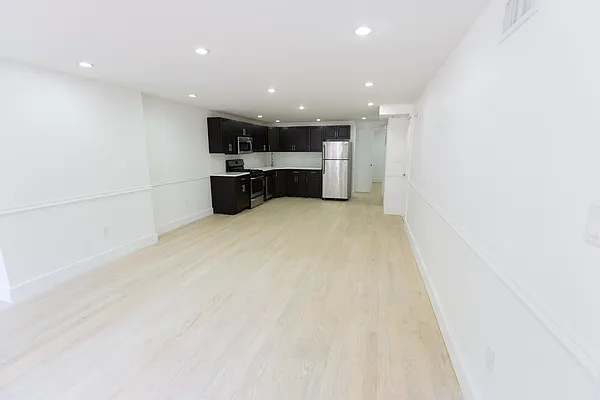 Rented by Owner | media 9