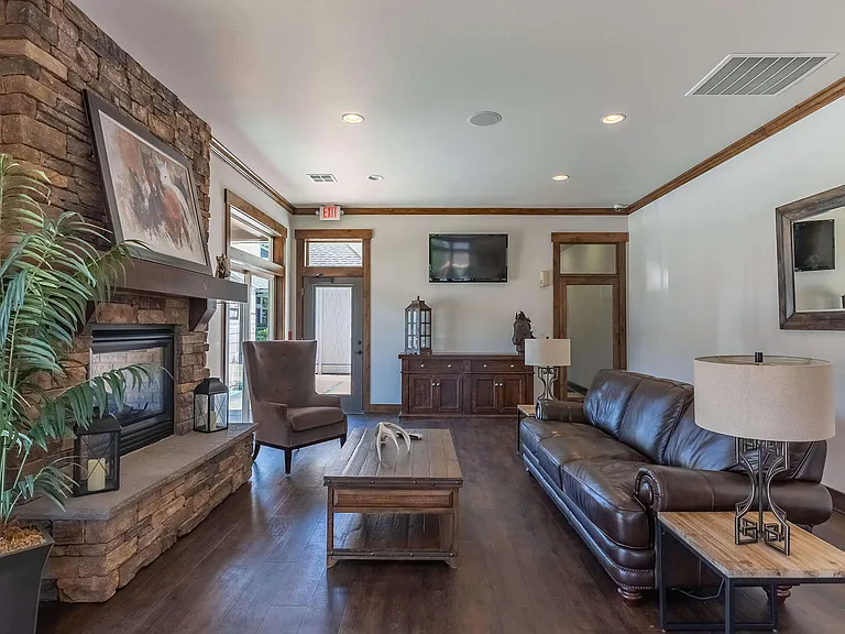 Stoneplace Apartment Homes — Photo 4
