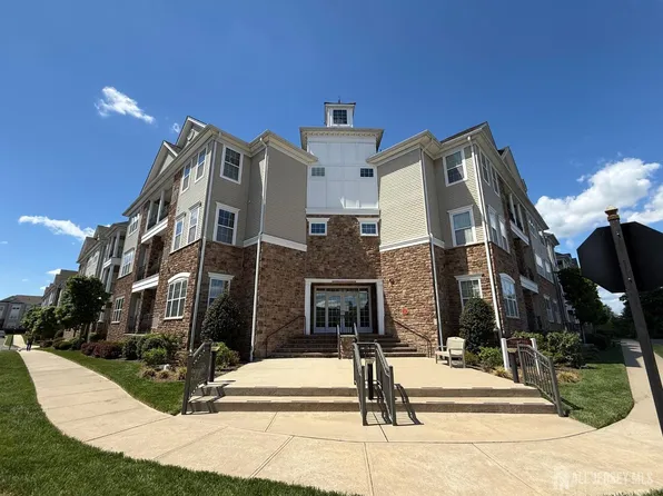 7209 Minuteman Ln, Somerset, NJ 08873