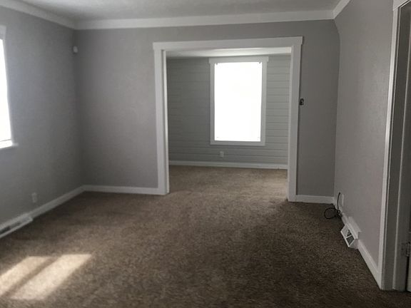 5th image of 1218 Emerson Ave