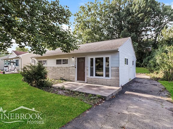 2nd image of 3182 Lapland Dr