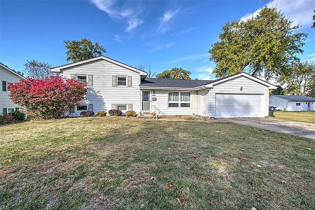 3080 E Chestnut Ave photo 1