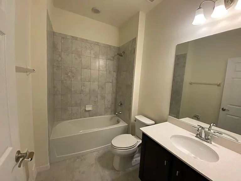 2nd Bathroom