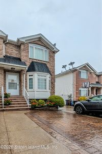 18 Bellavista Ct, Staten Island, NY, 10305