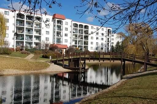 1st image of 375 Plum Creek Dr APT 104