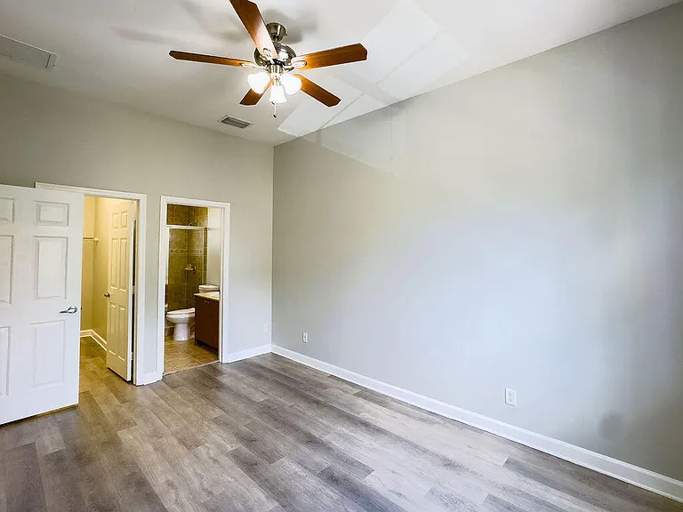 2313 Vintage Dr — Photo 16