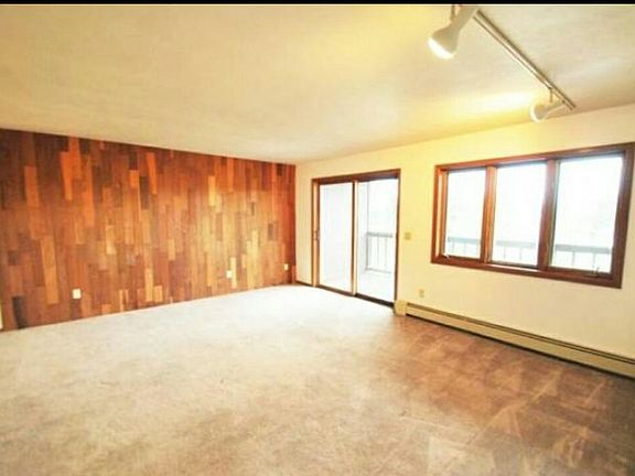 3rd image of 15 Farewell Ave