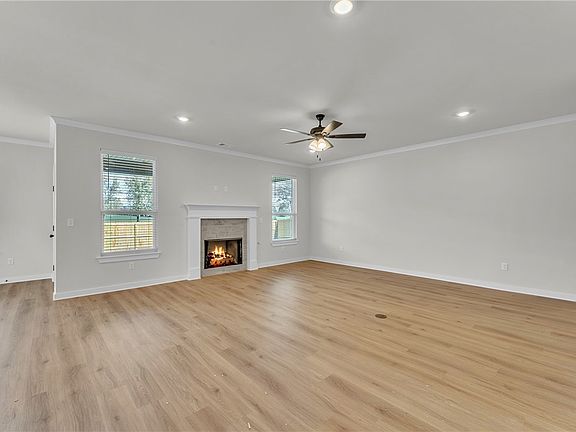 4th image of 2179 S Magnificent Loop