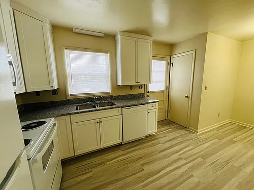 1407 Toms Creek Rd #3 Photo 1