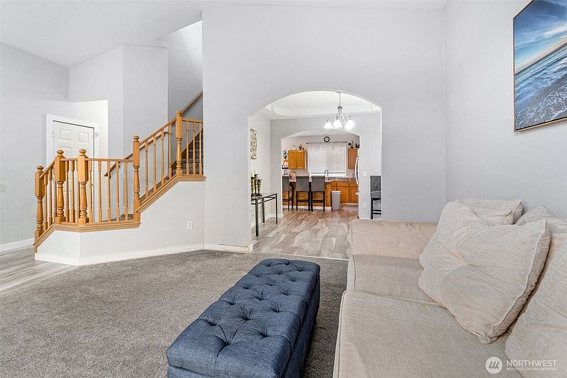 5th image of 16812 118th Avenue Ct E