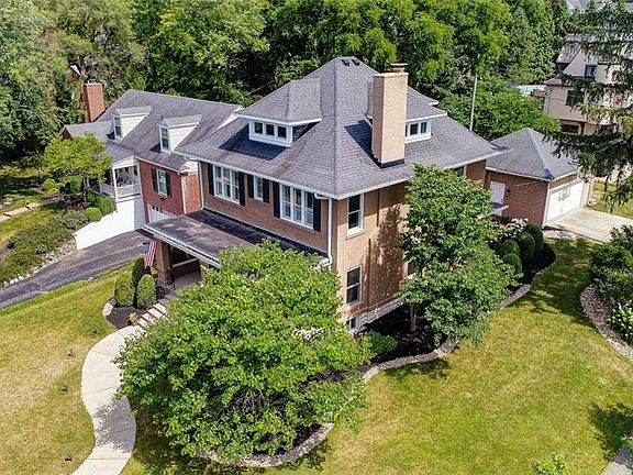 2nd image of 304 Schenck Ave