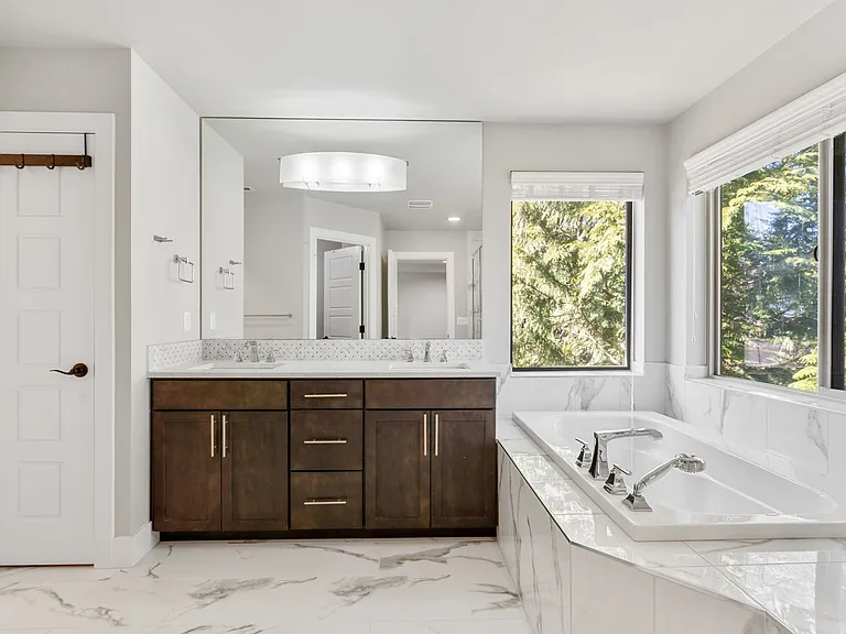 12048 SE May Creek Park Dr — Photo 29
