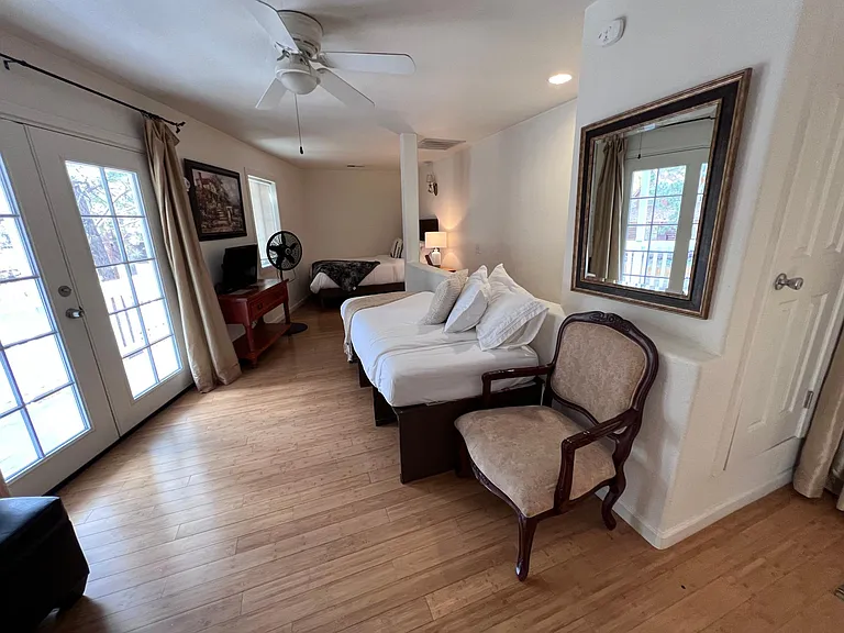 501 Irving Way — Photo 7