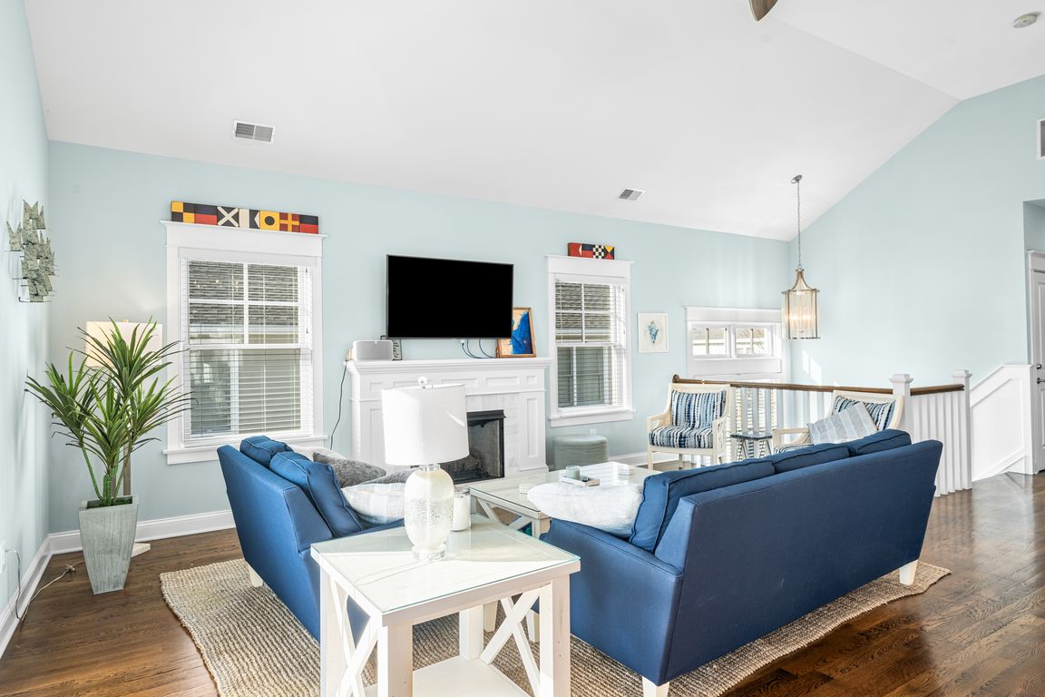 next background image