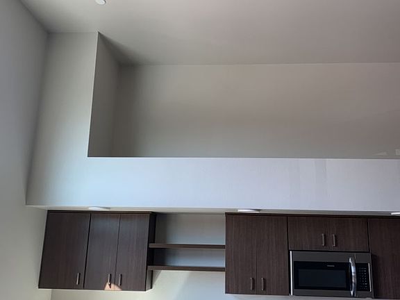 3rd image of 1650 NE Market Dr #315