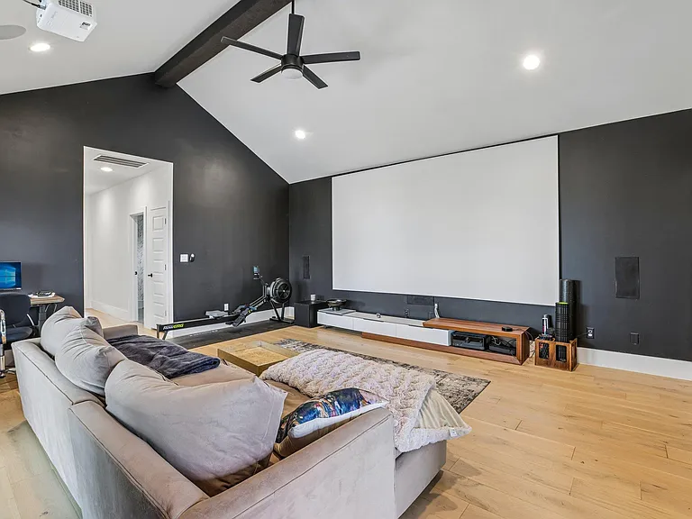 7021 Cielo Azul Pass — Photo 18