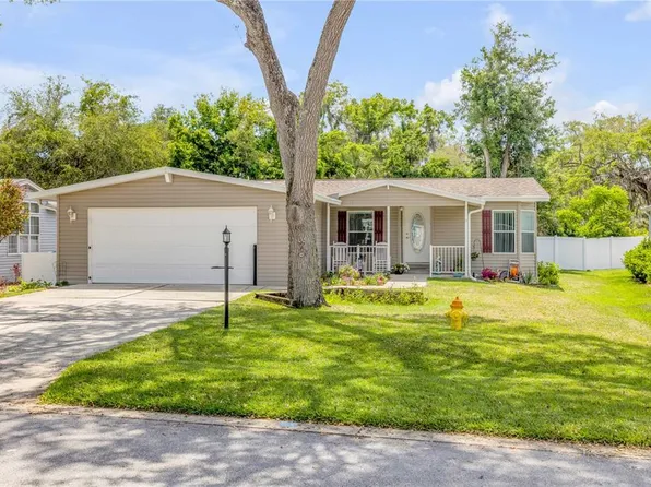 317 Water Landing Dr, Oak Hill, FL 32759