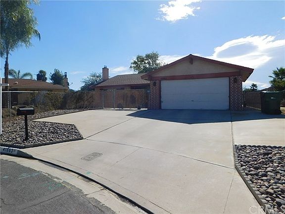 3rd image of 41863 Shady Ln