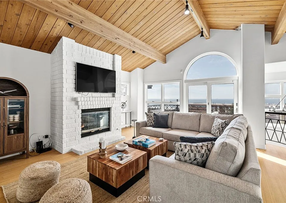 4104 Highland Ave