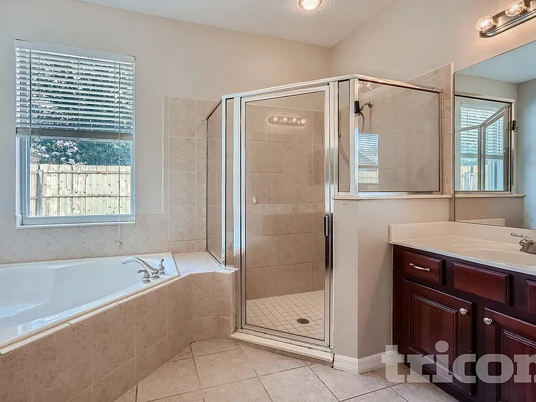 5555 Burlwood Dr — Photo 18