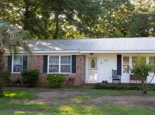 710 S Hollywood Dr, Surfside Beach, SC 29575