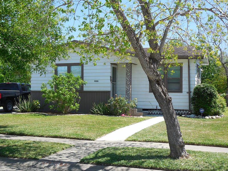 1st image of 4806 Rogerson Dr